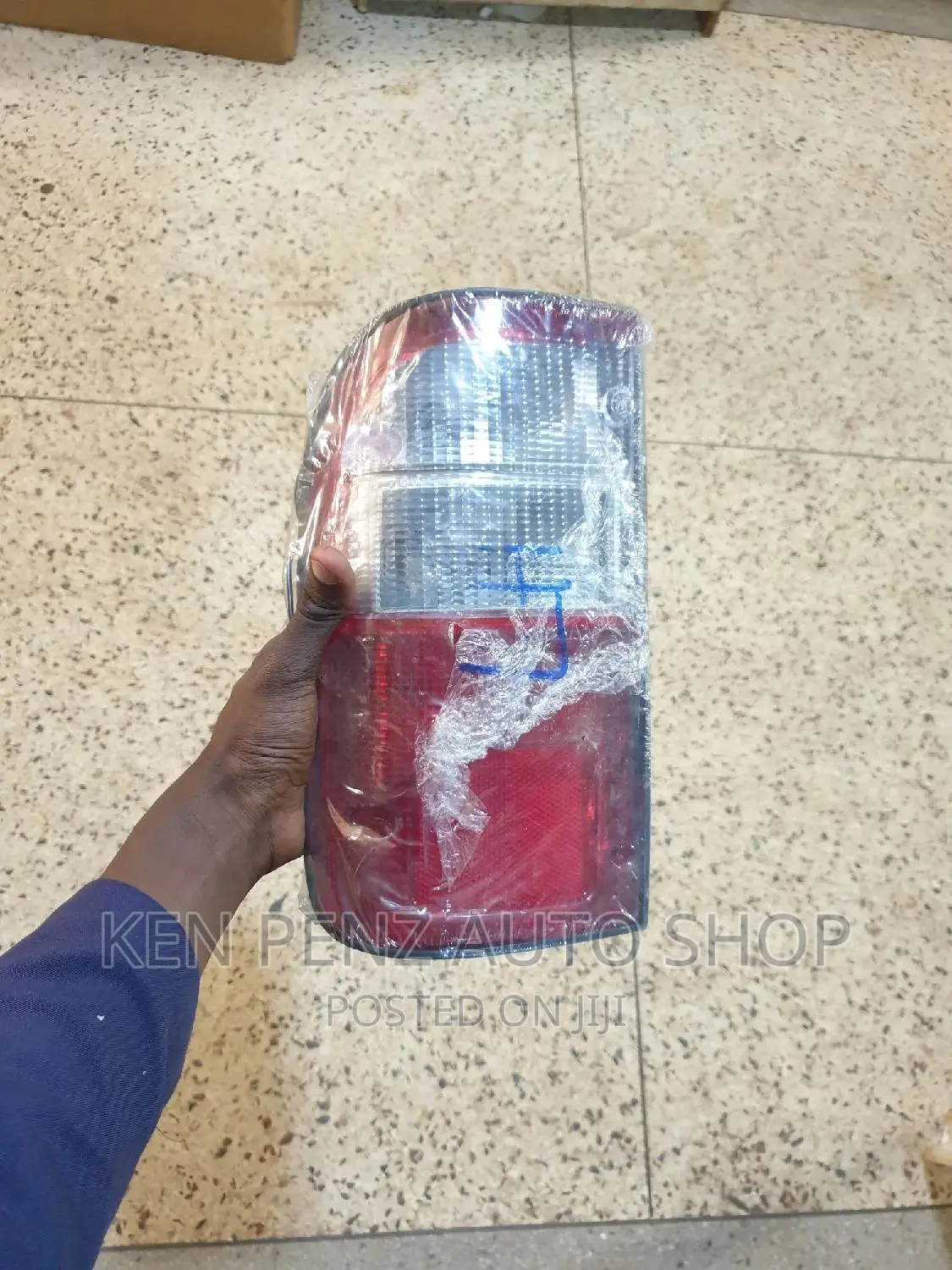 Tail Lamp Hillux 166 / Kangaroo