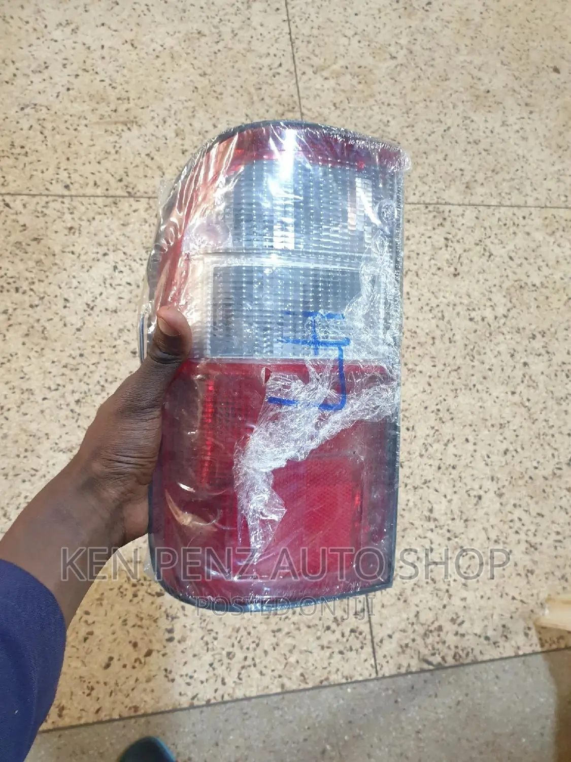 Tail Lamp Hillux 166 / Kangaroo
