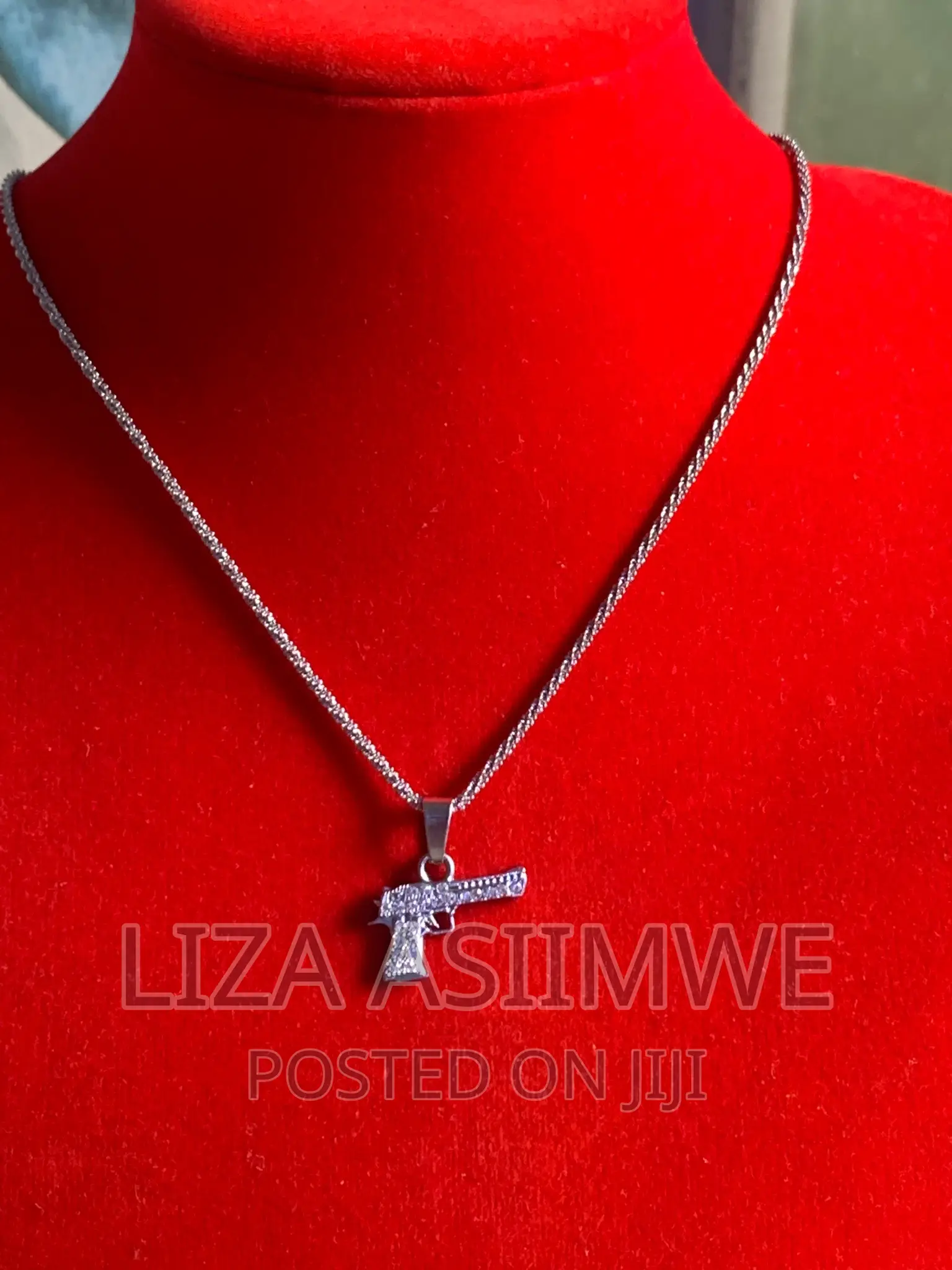 Men’S Simple Necklaces Available