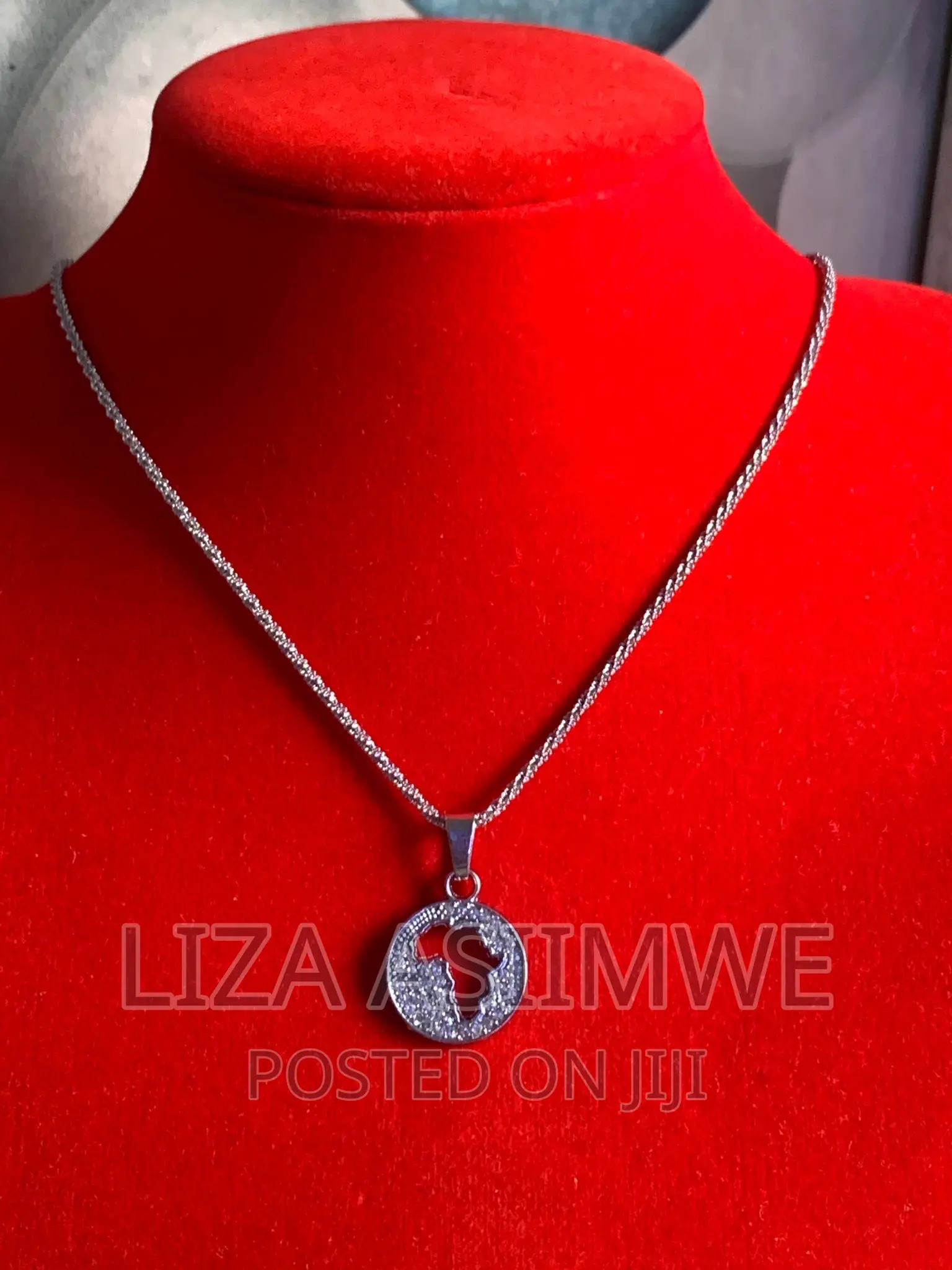 Simple Unisex Necklaces Available