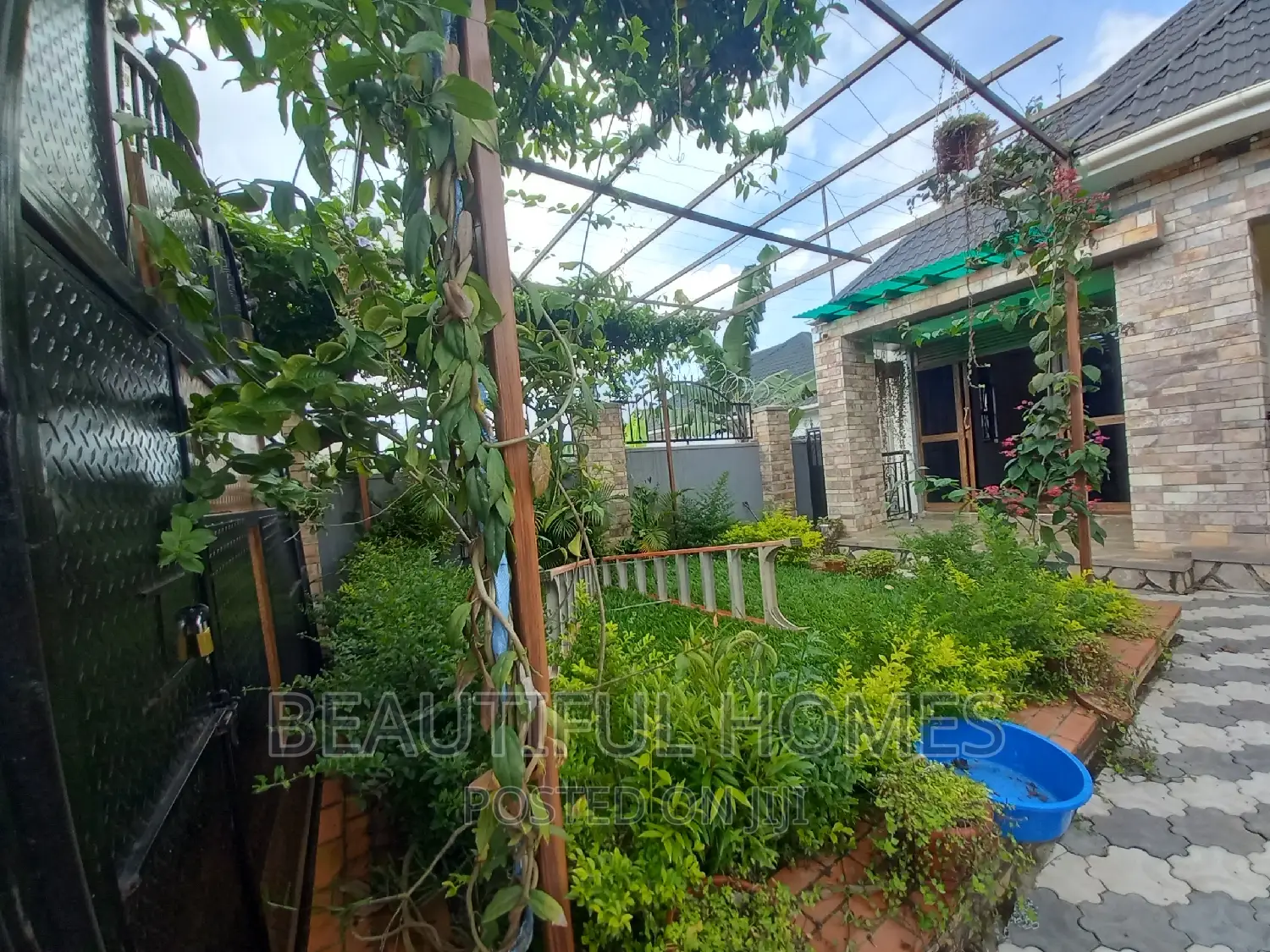 Furnished 4bdrm House in Kira Nabusugwe for sale