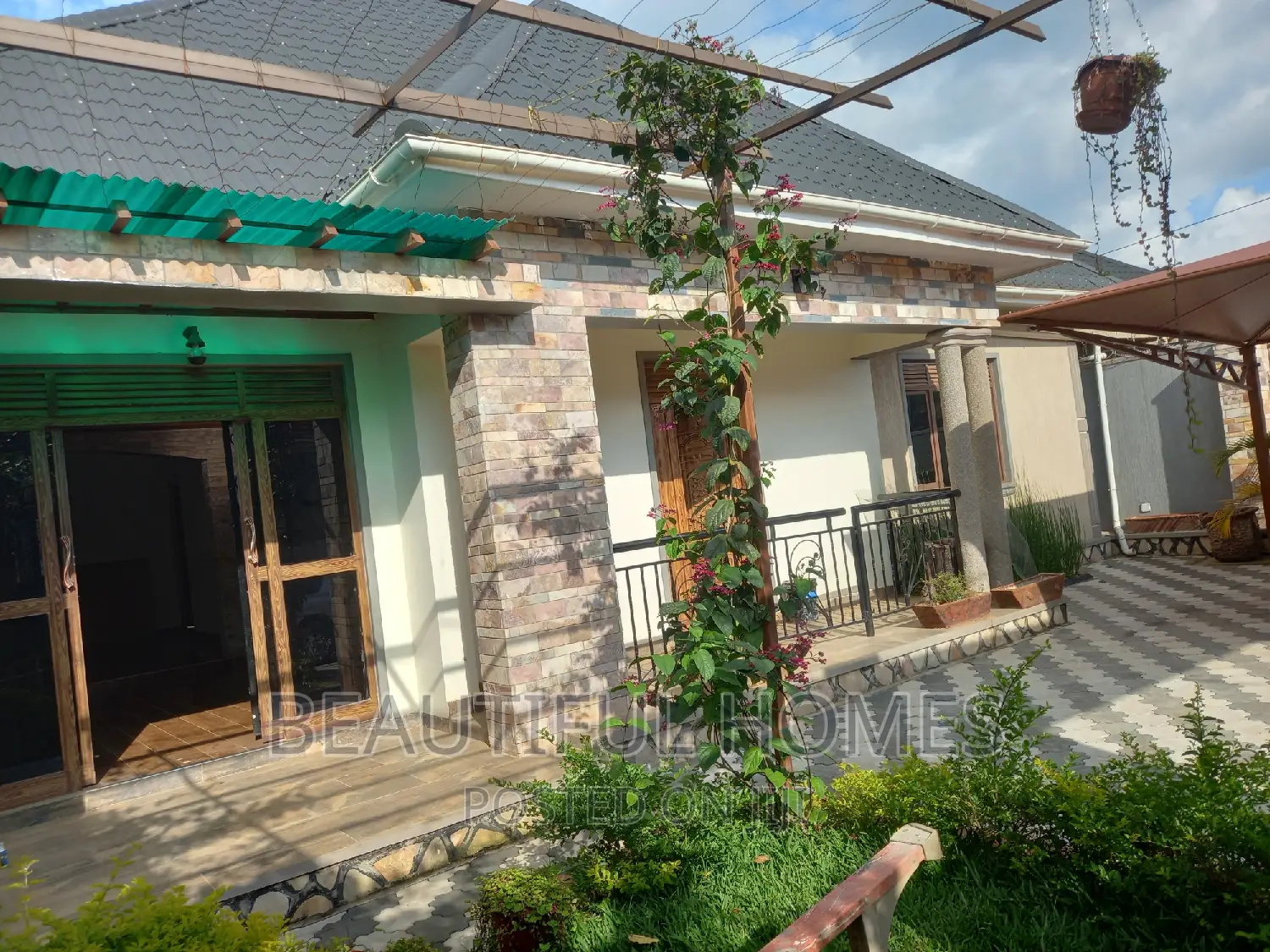 Furnished 4bdrm House in Nabusugwe, Kira for sale