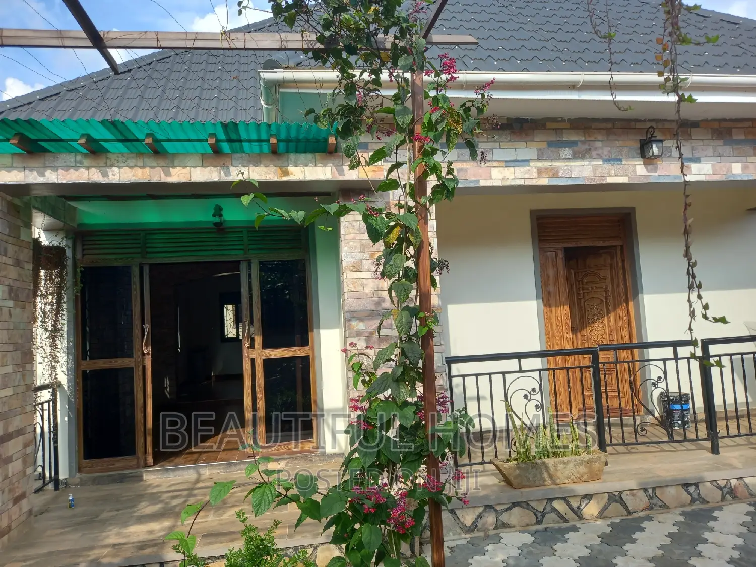 Furnished 4bdrm Bungalow in Kira Nabusugwe for sale