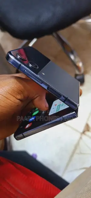 Samsung Galaxy Z Flip4 256 GB Black