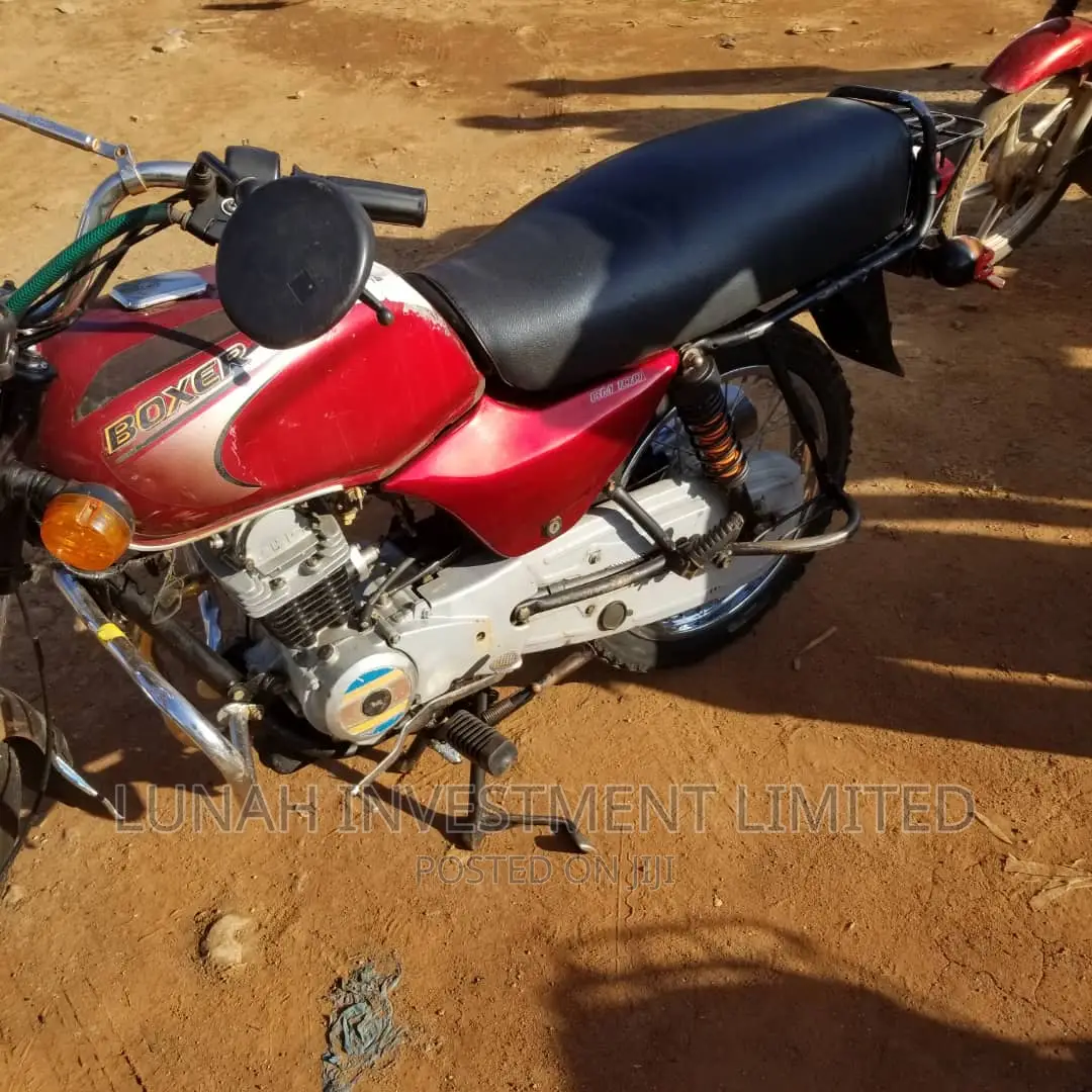 Bajaj Boxer 2020 Red