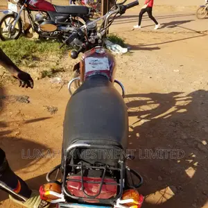 Bajaj Boxer 2020 Red
