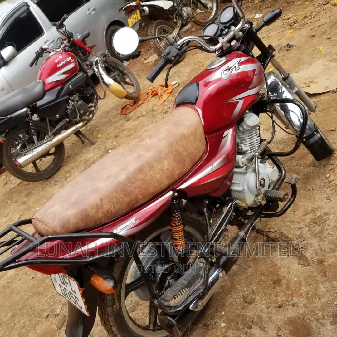Bajaj CT 110X 2021 Red