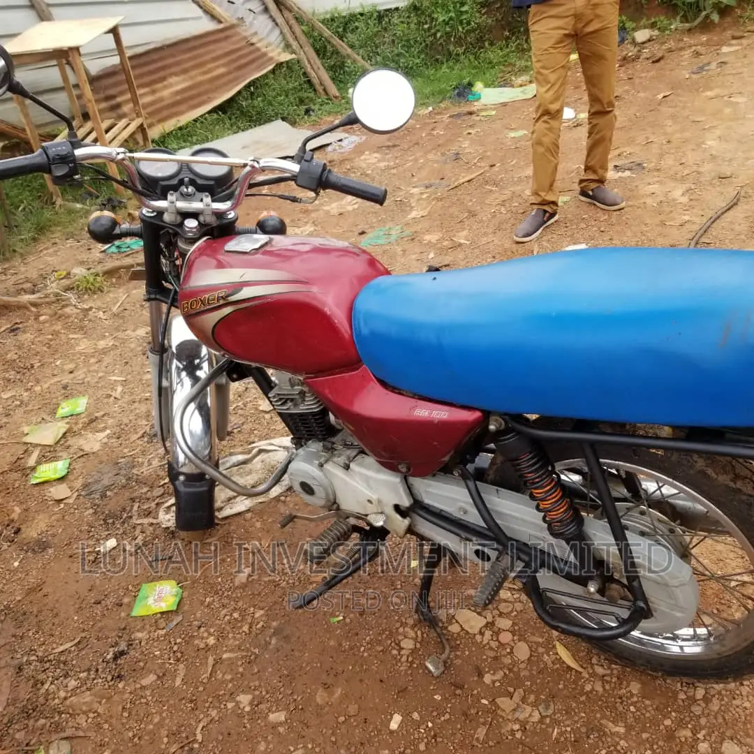 Bajaj Boxer 2021 Red