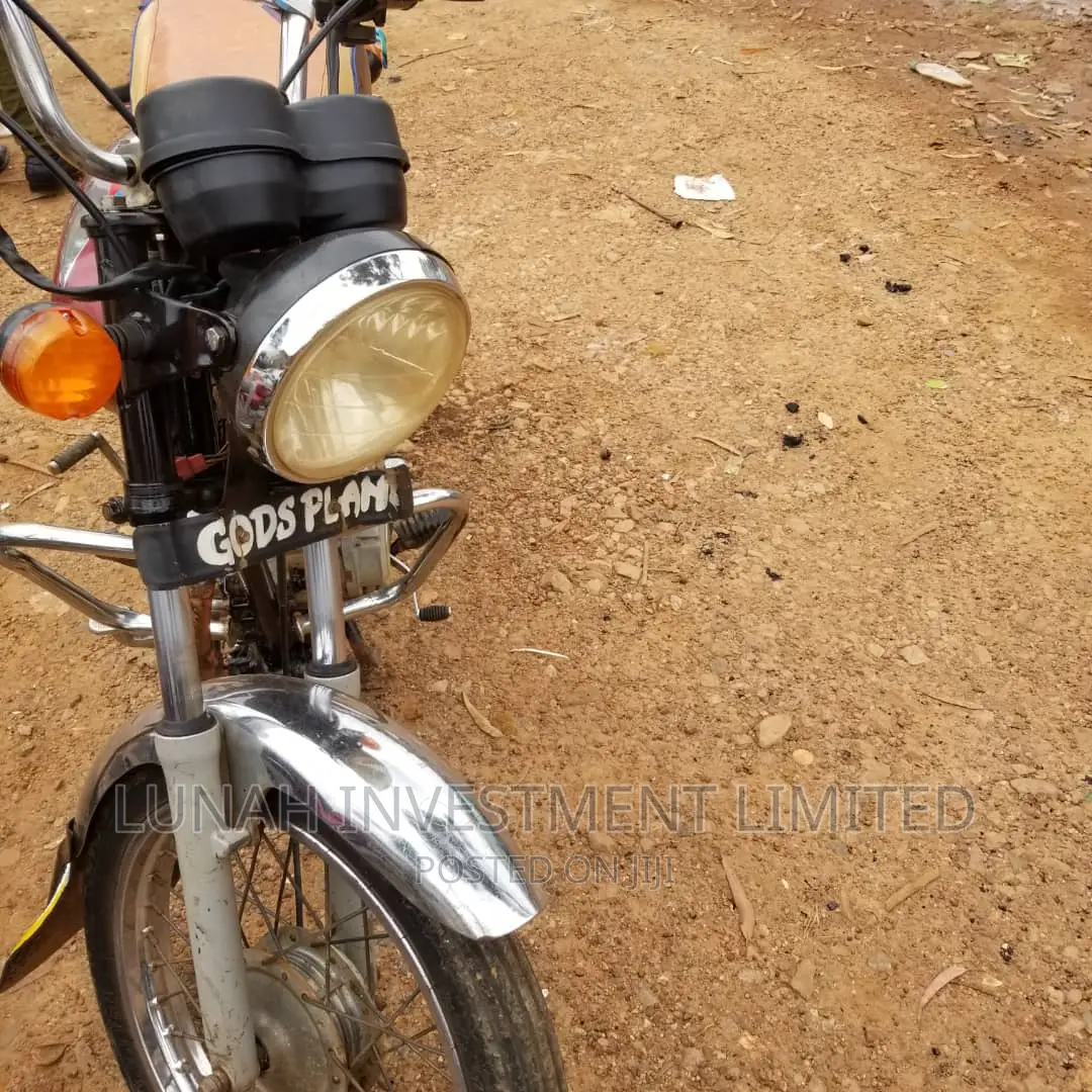 Bajaj Boxer 2021 Red