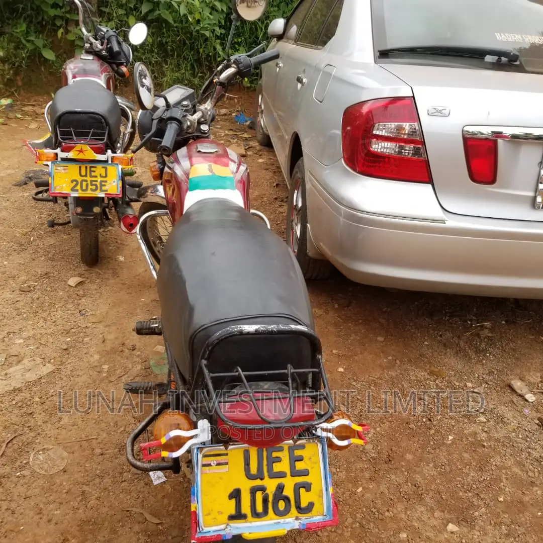 Bajaj Boxer 2021 Red