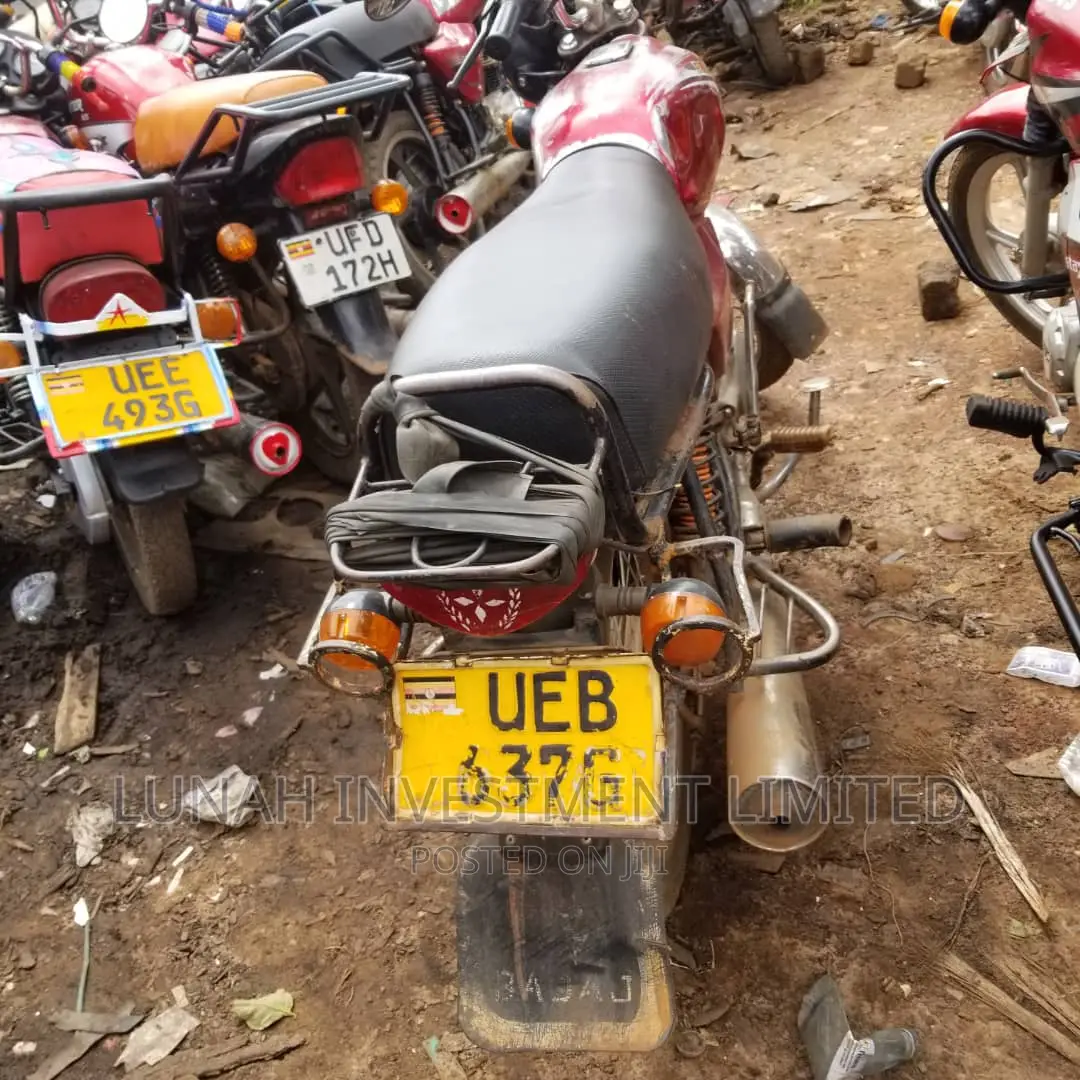 Bajaj Boxer 2022 Red