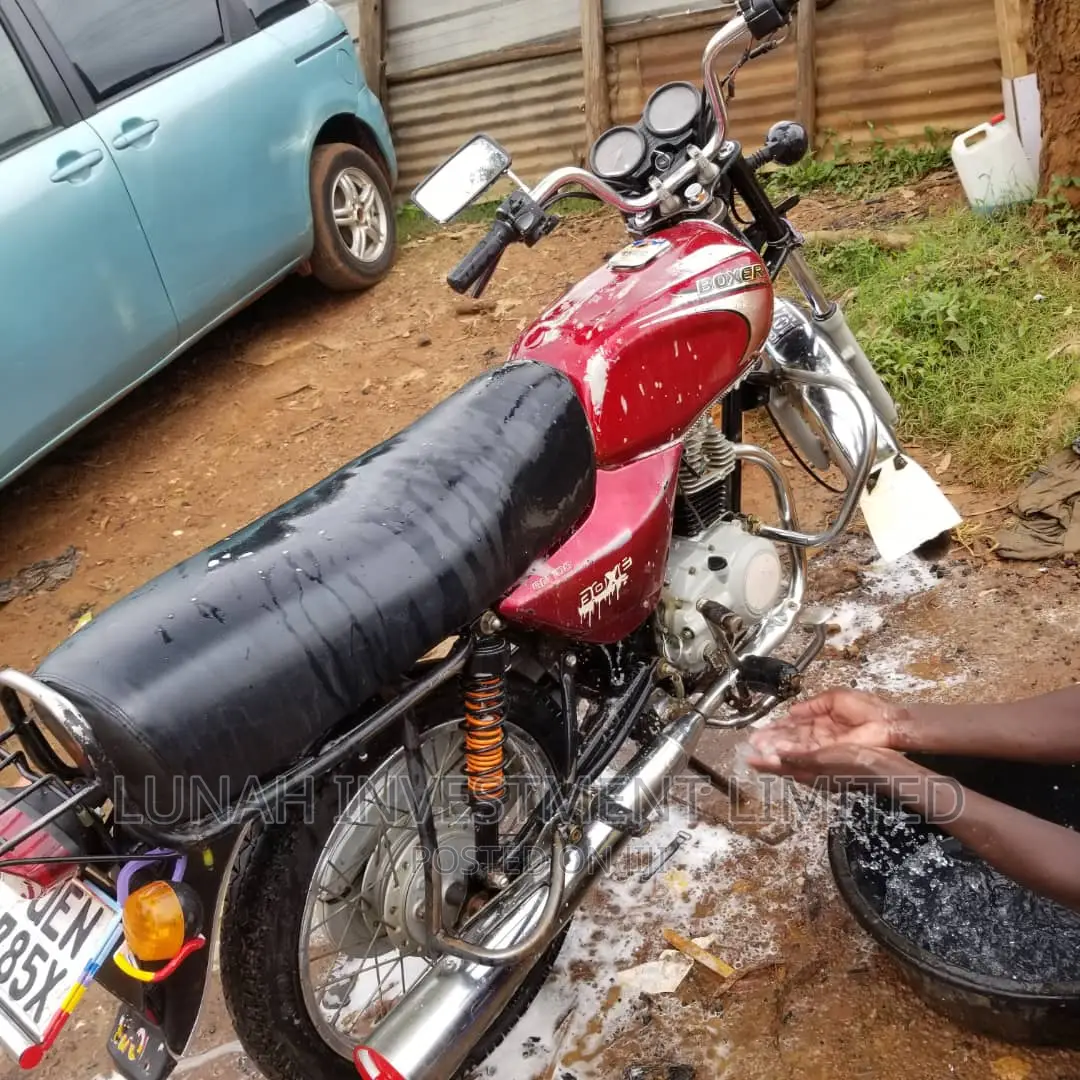 Bajaj Boxer 2021 Red