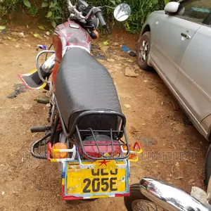 Bajaj Boxer 2021 Red