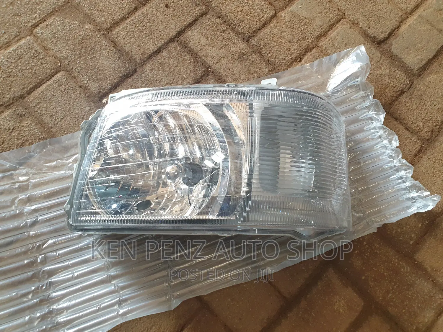 Headlamps Drone/ Hiace 2003 - 2006