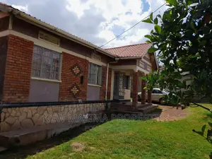 3bdrm Bungalow in Namungoona, Central Division for sale