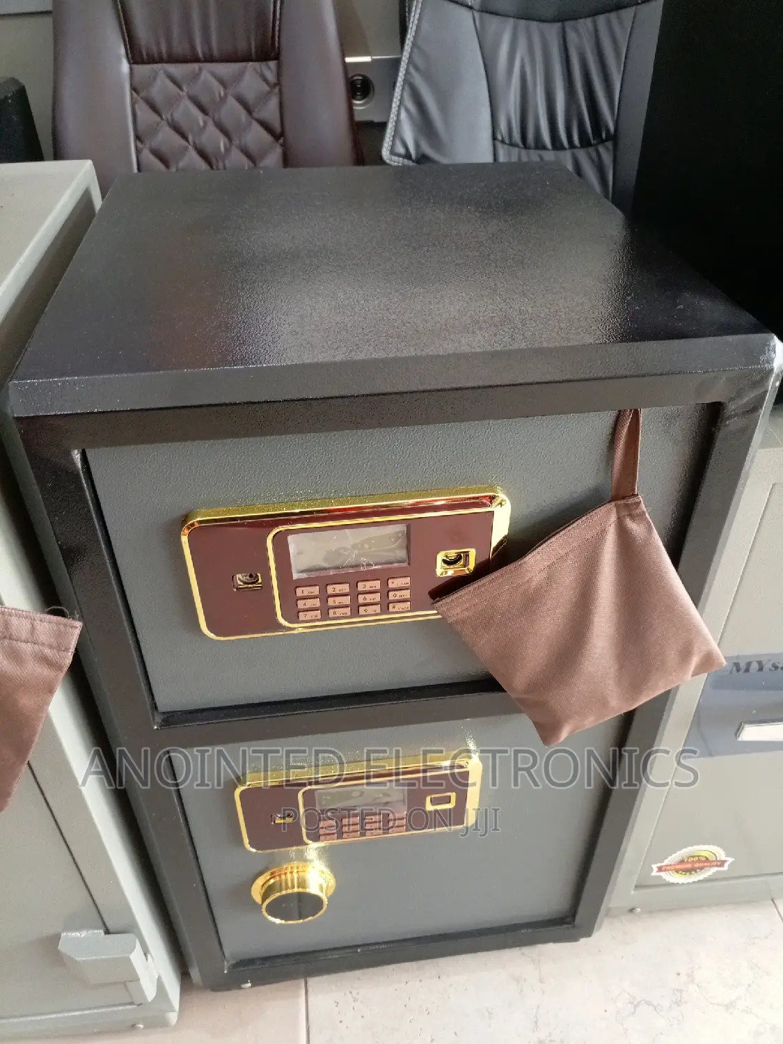 Double Cash Box