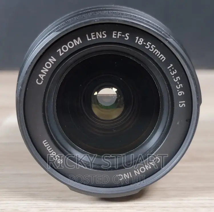 Canon Zoom Ef-S 18-55mm F3.5-5.6 IS Camera Lens