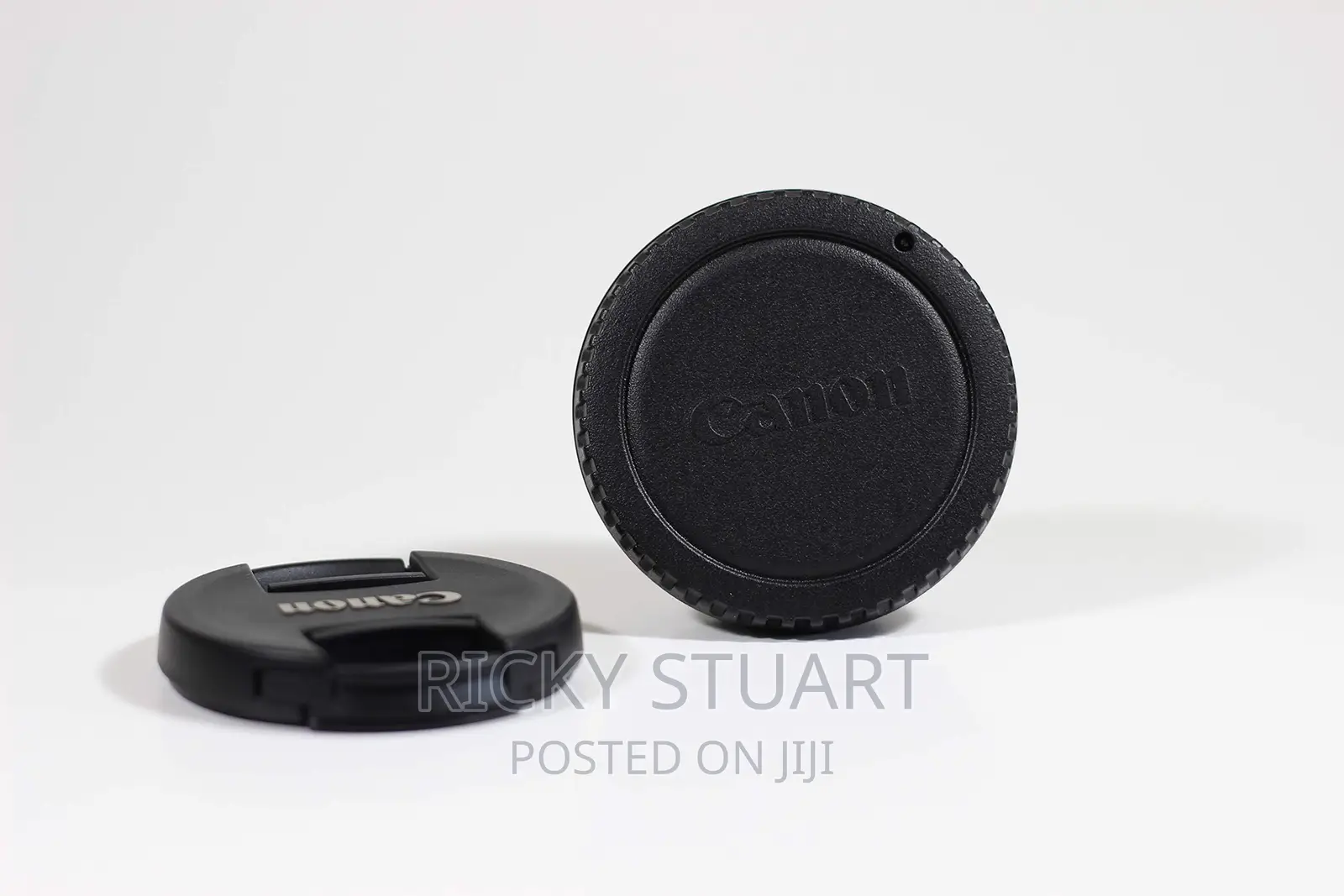 Canon Zoom Ef-S 18-55mm F3.5-5.6 IS Camera Lens