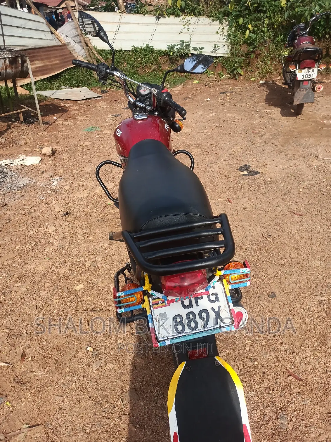 TVS HLX 125 2022 Red