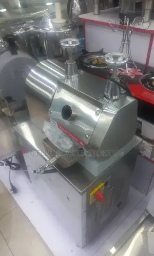 Electric Sugarcane Juice Extractor/Machine