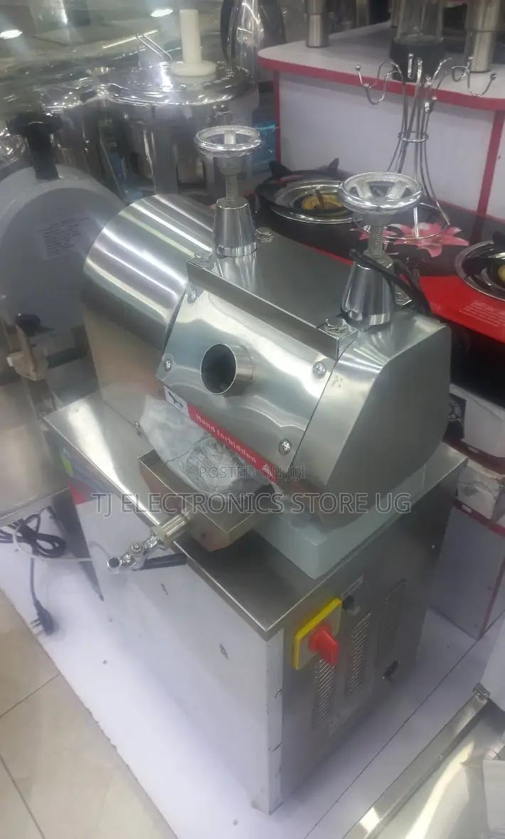 Electric Sugarcane Juice Extractor/Machine