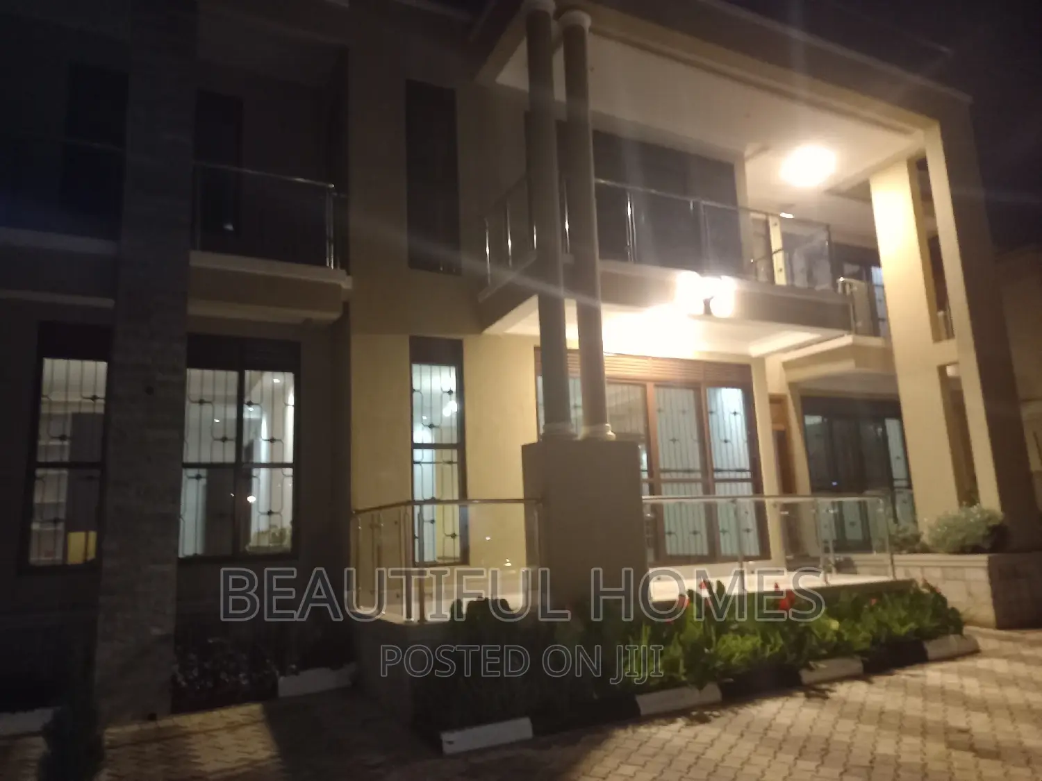 Furnished 7bdrm Duplex in Kyanja, Nakawa for sale