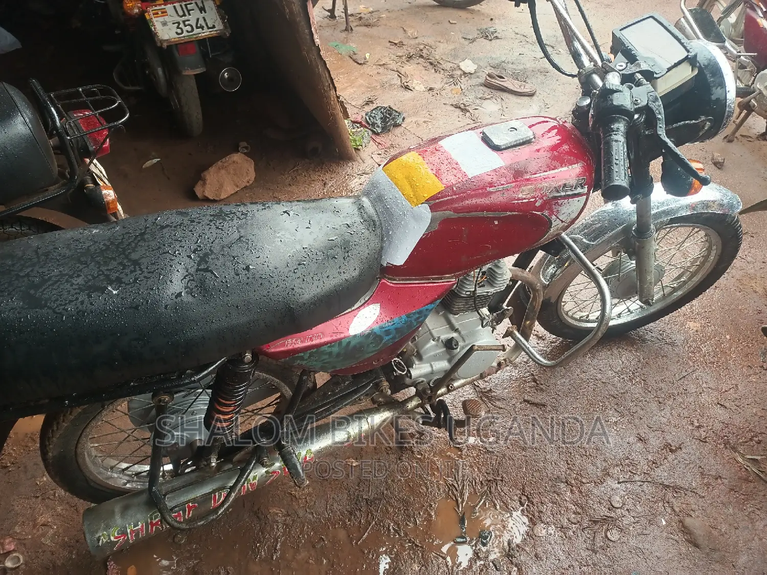 Bajaj Boxer 100 2013 Red