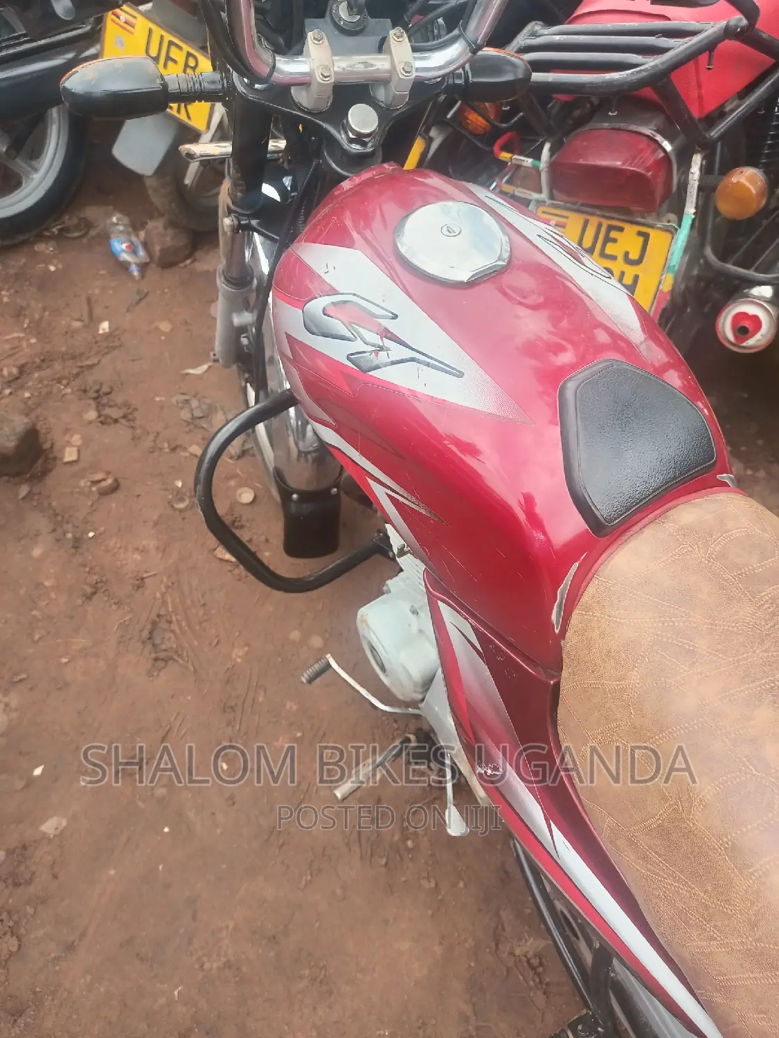 Bajaj Boxer 125 2022 Red