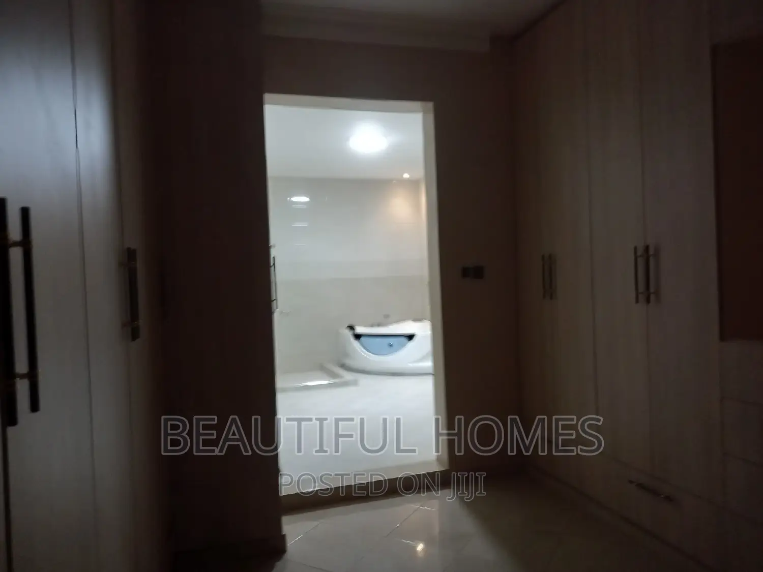 Furnished 7bdrm House in Kyanja Executive, Nakawa for sale
