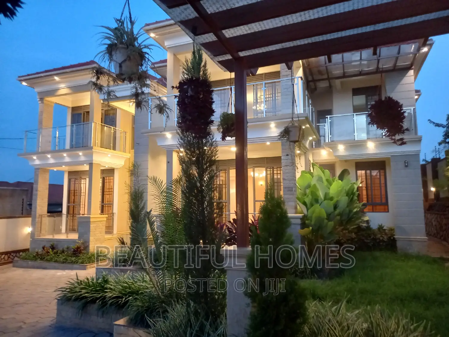 Furnished 7bdrm Duplex in Kyanja, Central Division for sale