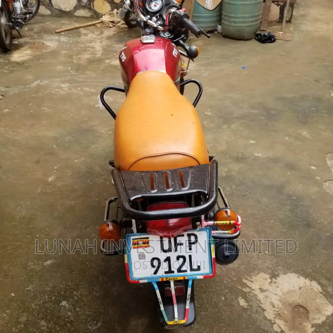 TVS HLX 125 2022 Red