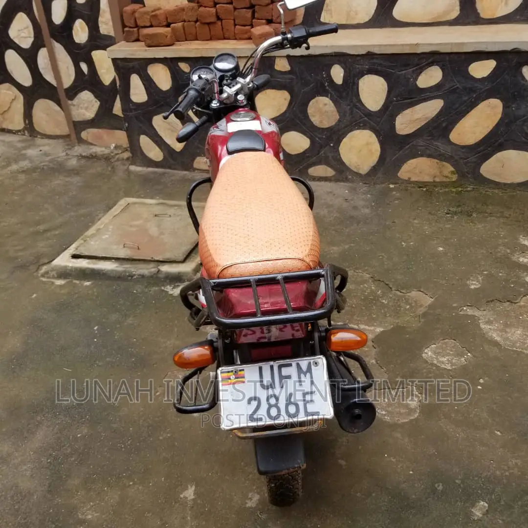 Bajaj CT 110X 2020 Red