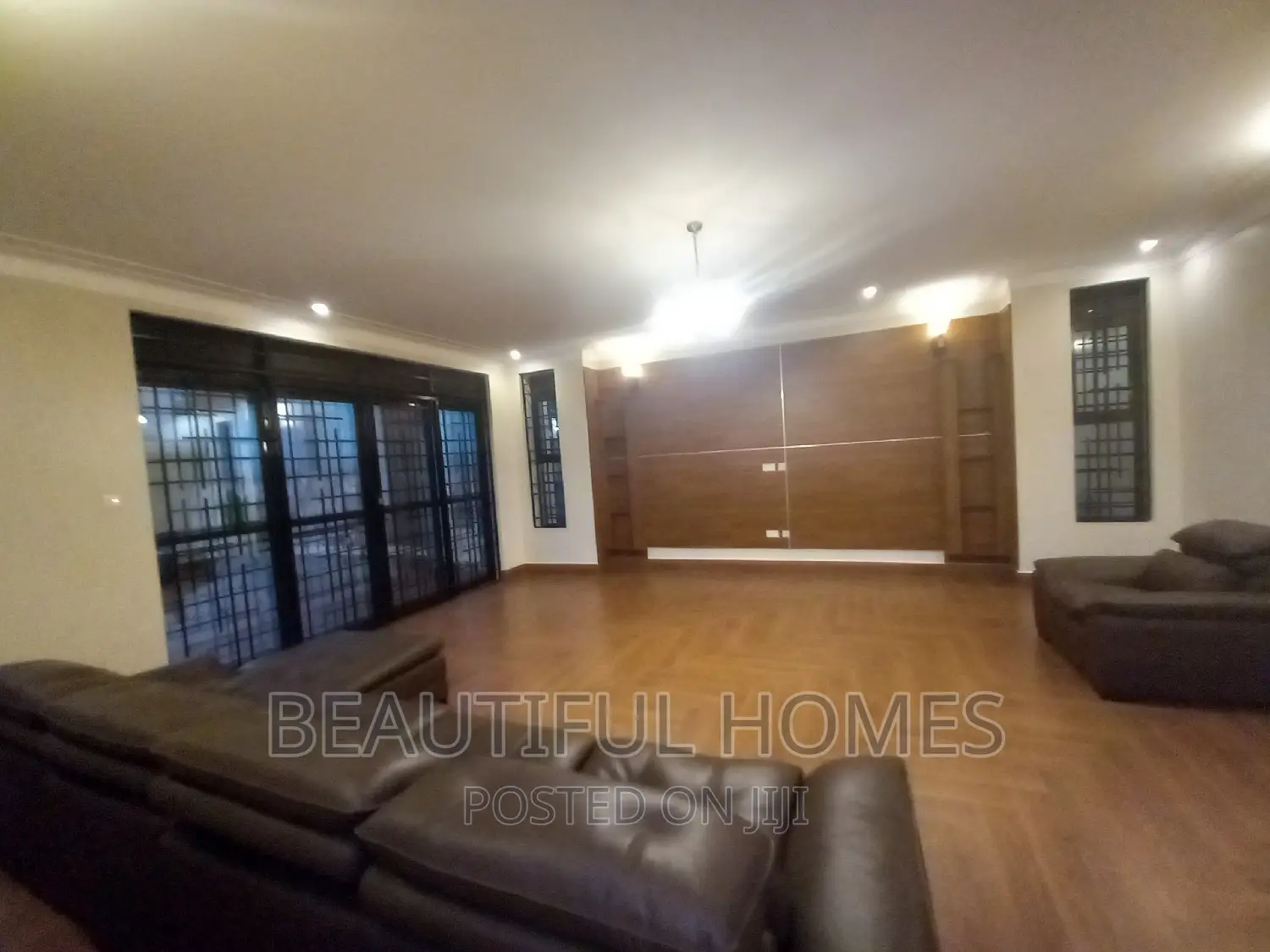 Furnished 6bdrm Mansion in Kyanja Corporate, Nakawa for sale