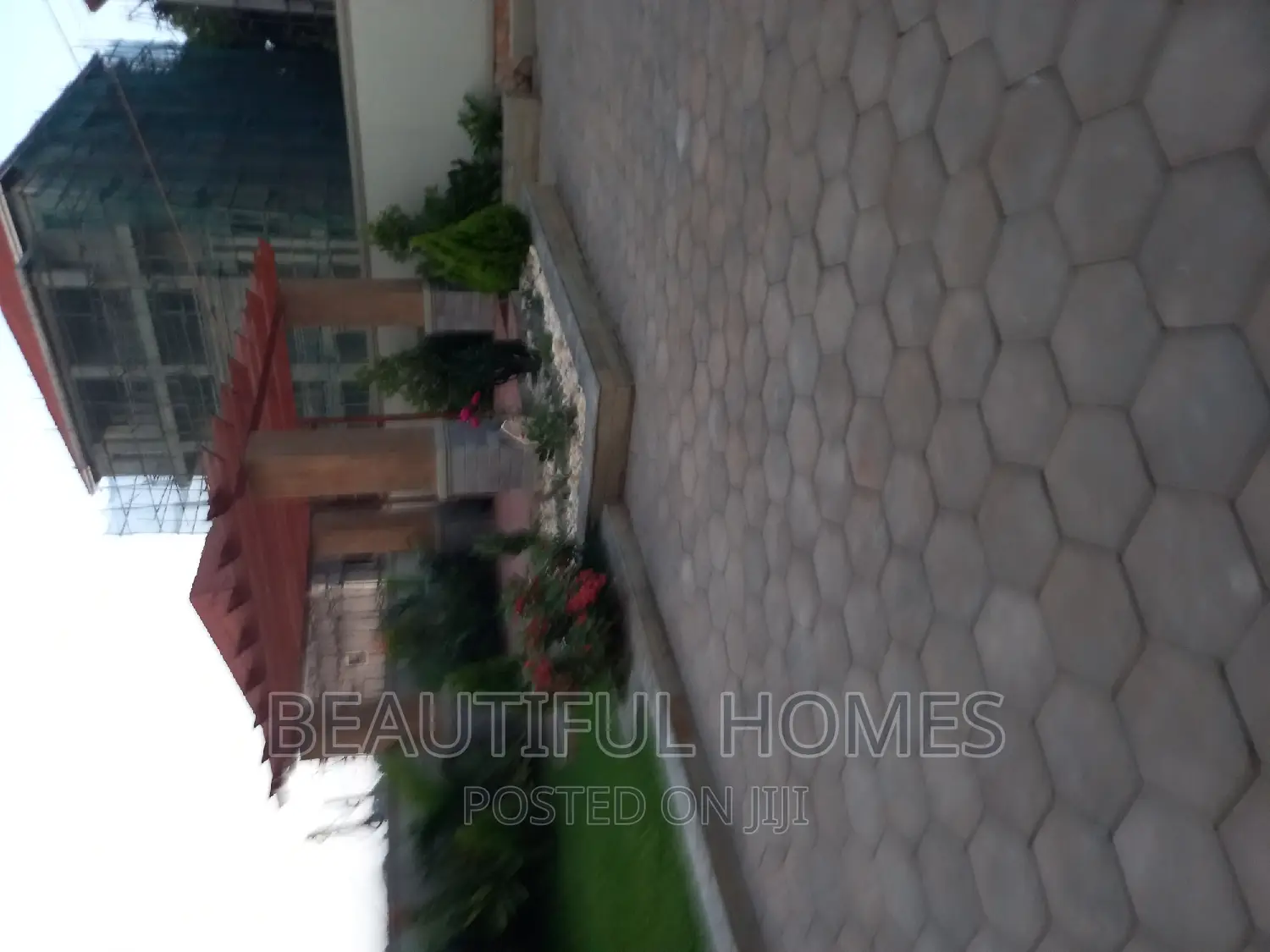 Furnished 6bdrm Mansion in Kyanja Corporate, Nakawa for sale