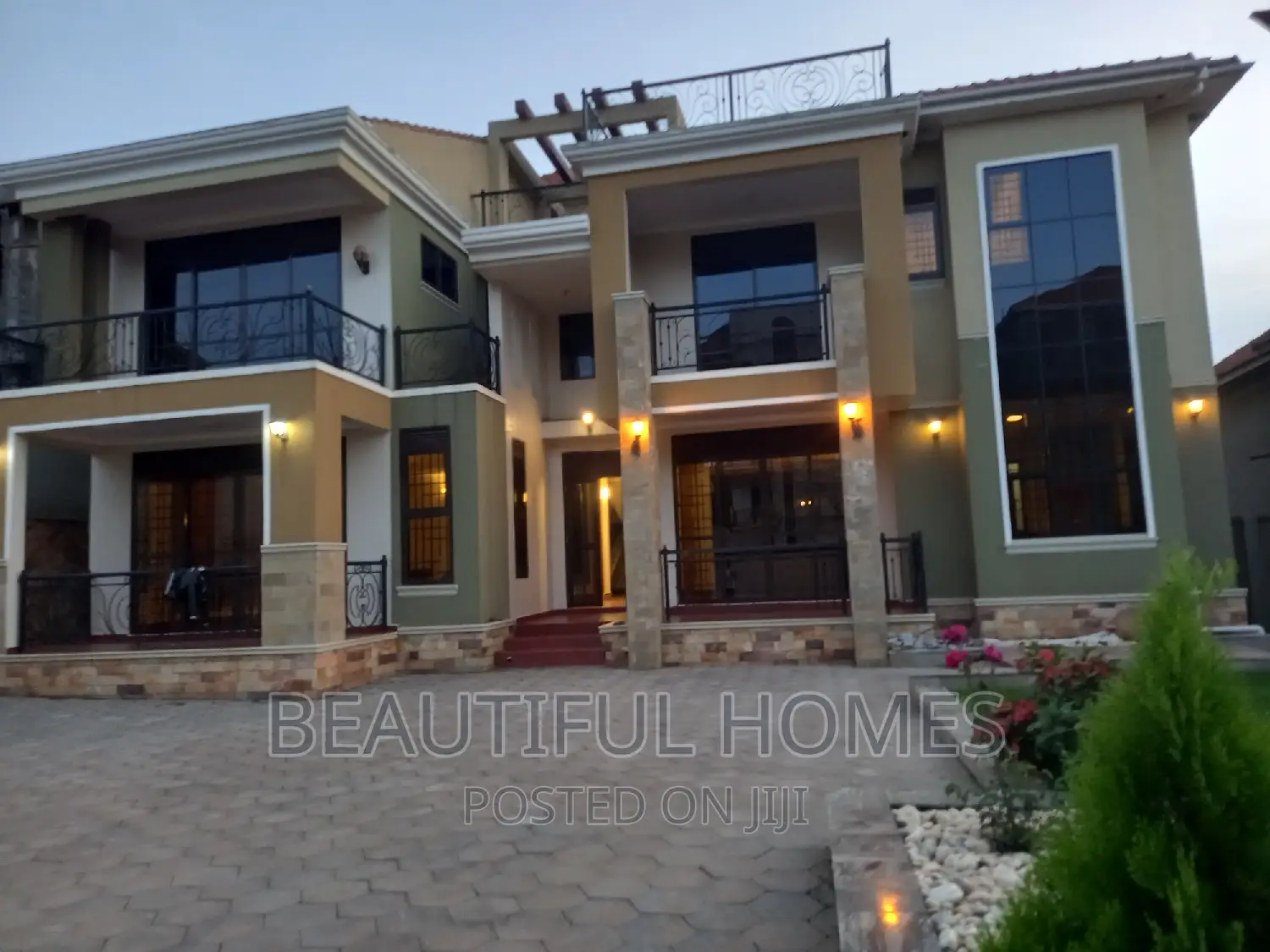 Furnished 6bdrm Duplex in Kyanja Rich, Nakawa for sale