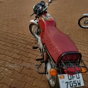 Bajaj Boxer 100 2023 Red