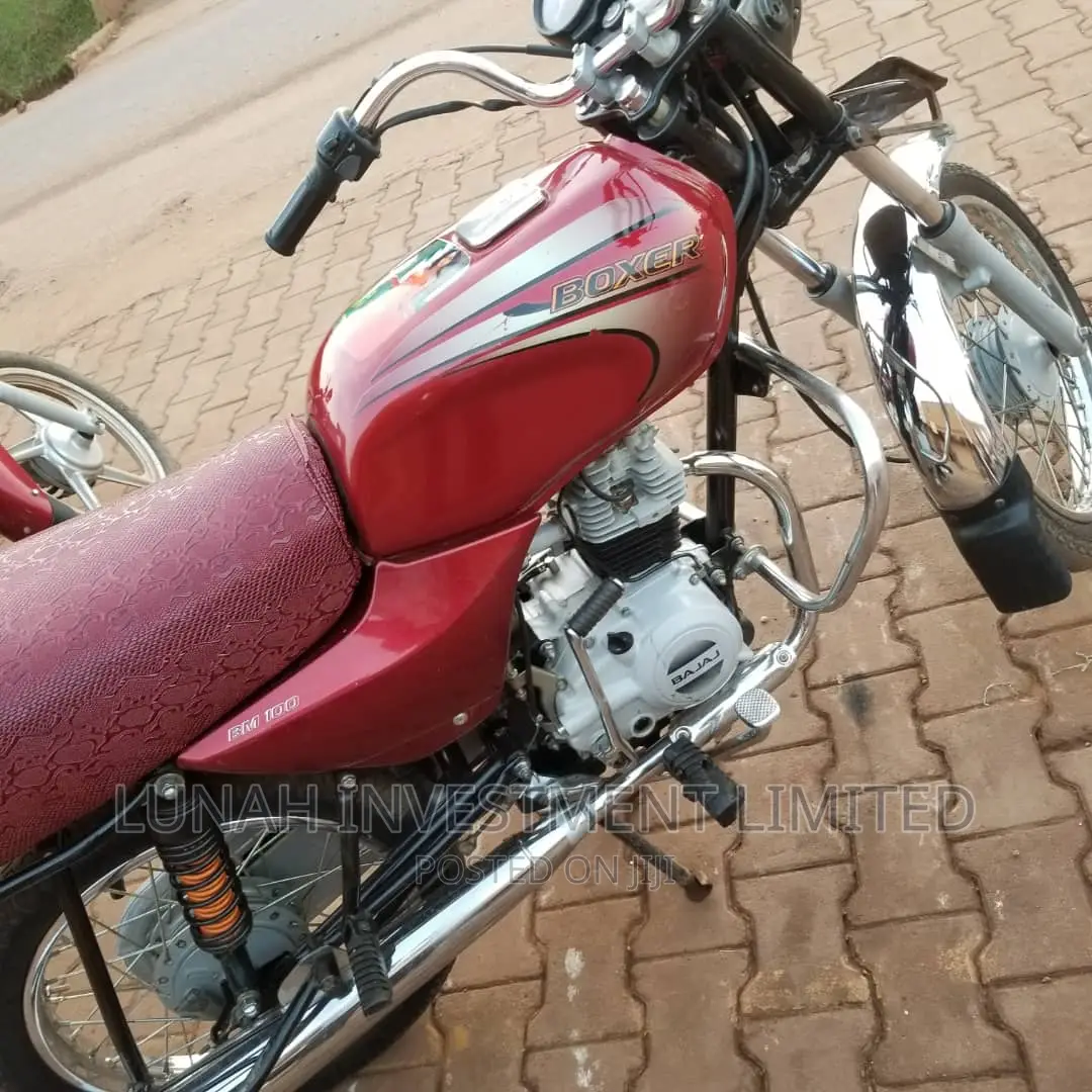 Bajaj Boxer 100 2023 Red