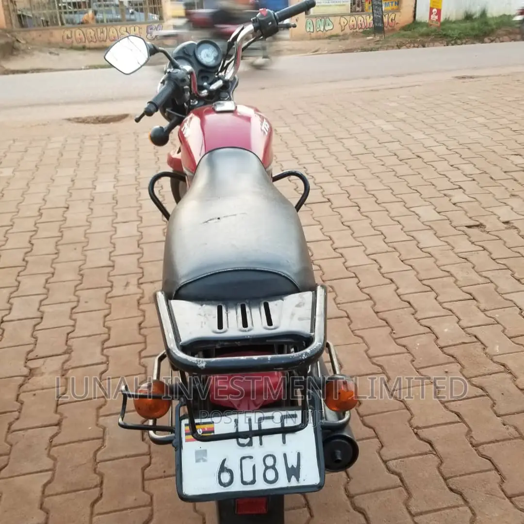 TVS HLX 125 2022 Red