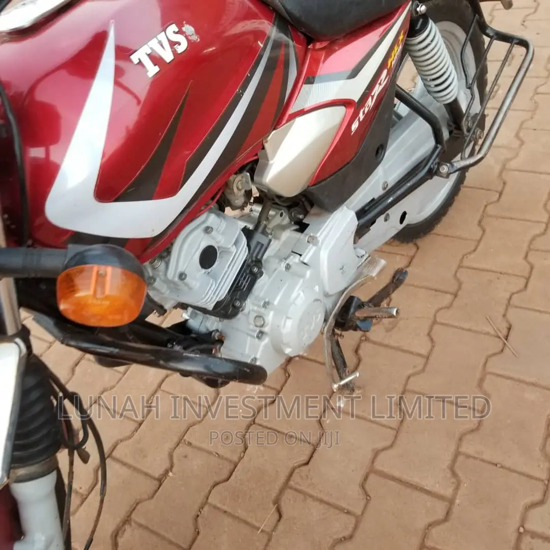 TVS HLX 125 2022 Red