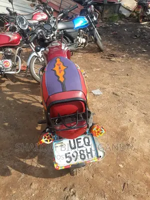 Bajaj Boxer 100 2020 Red