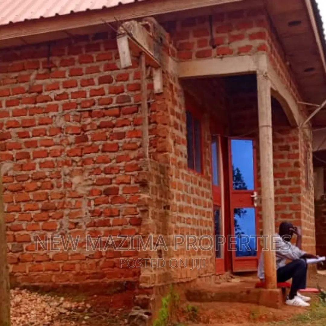 1bdrm House in Gangu Kibiri, Central Division for sale