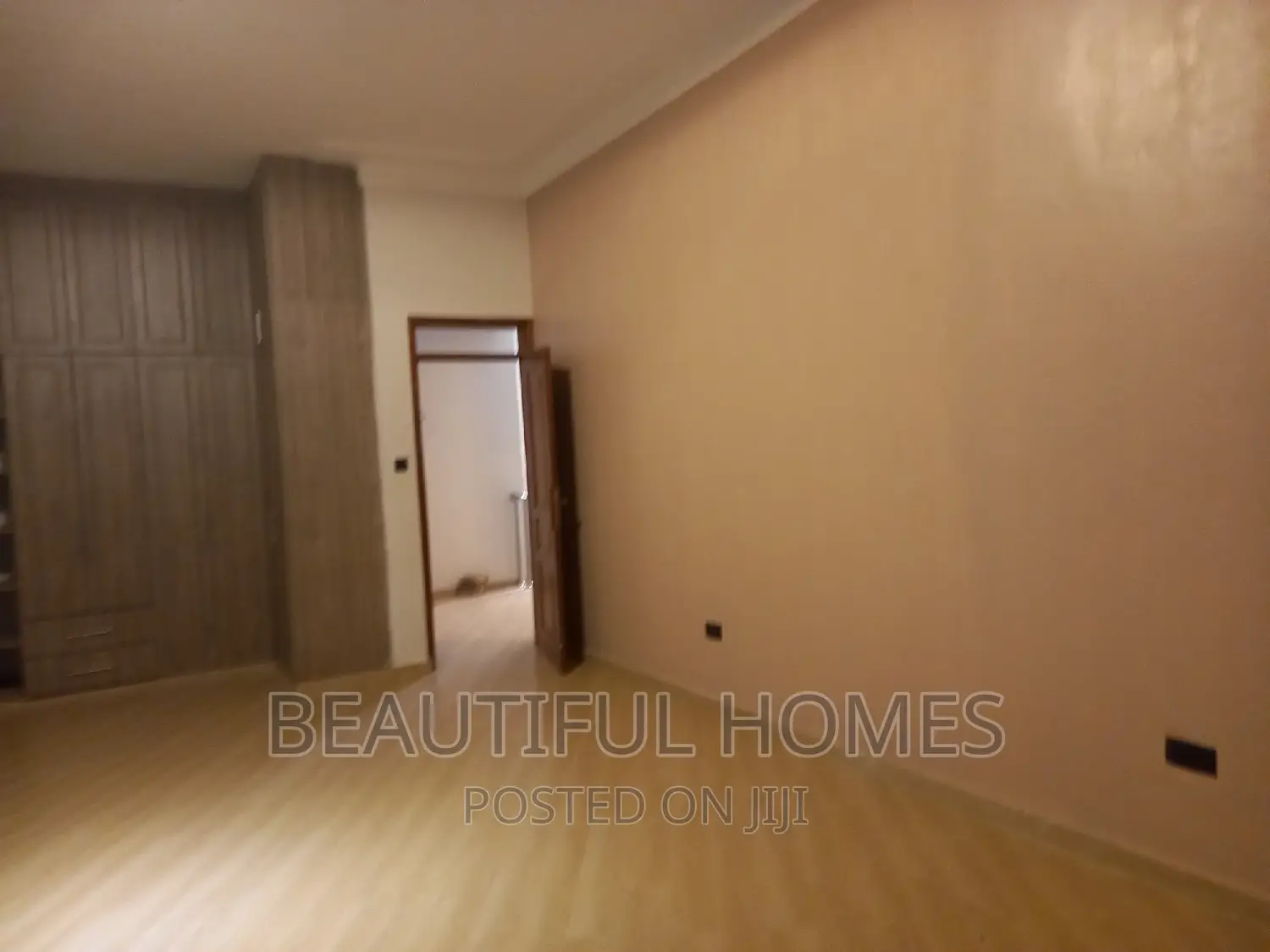 Furnished 5bdrm Duplex in Kyanja Gated Estate, Nakawa for sale