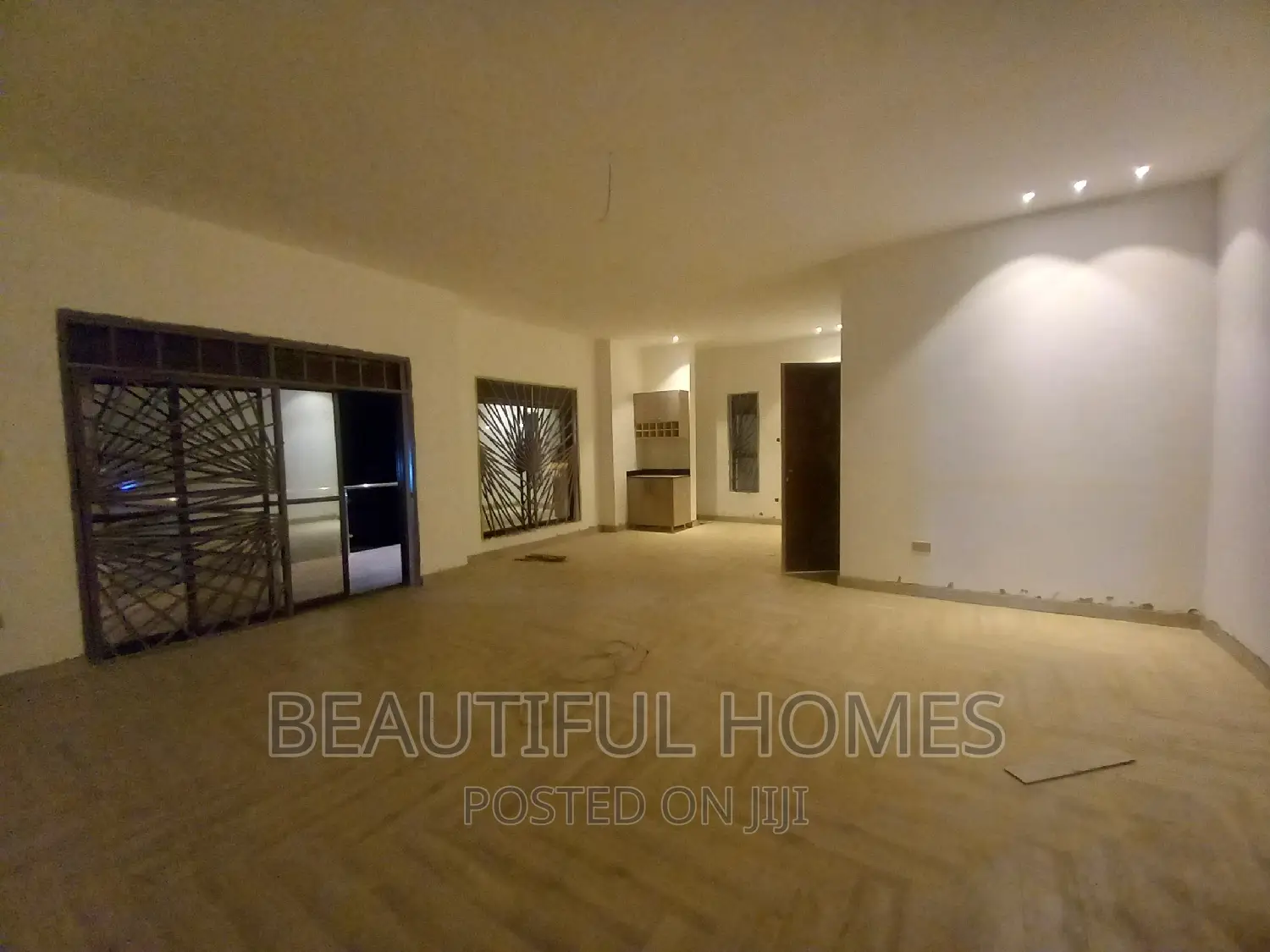 Furnished 6bdrm Duplex in Kyanja, Central Division for sale