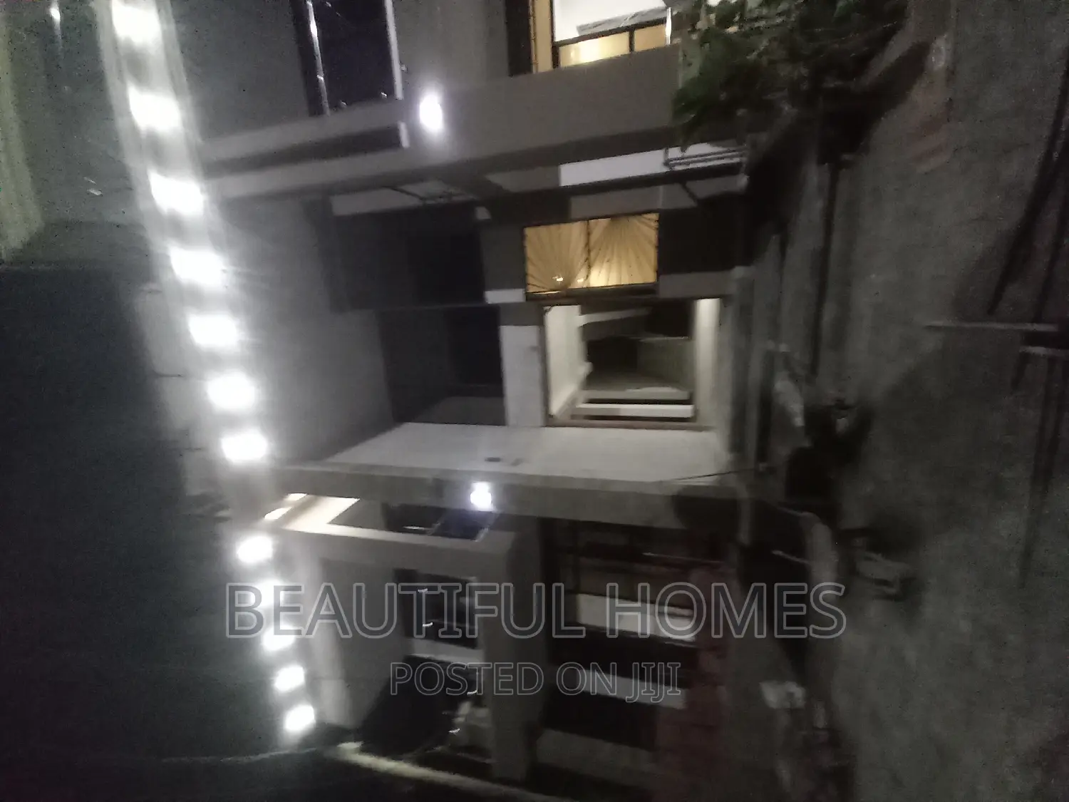Furnished 6bdrm Duplex in Kyanja, Central Division for sale