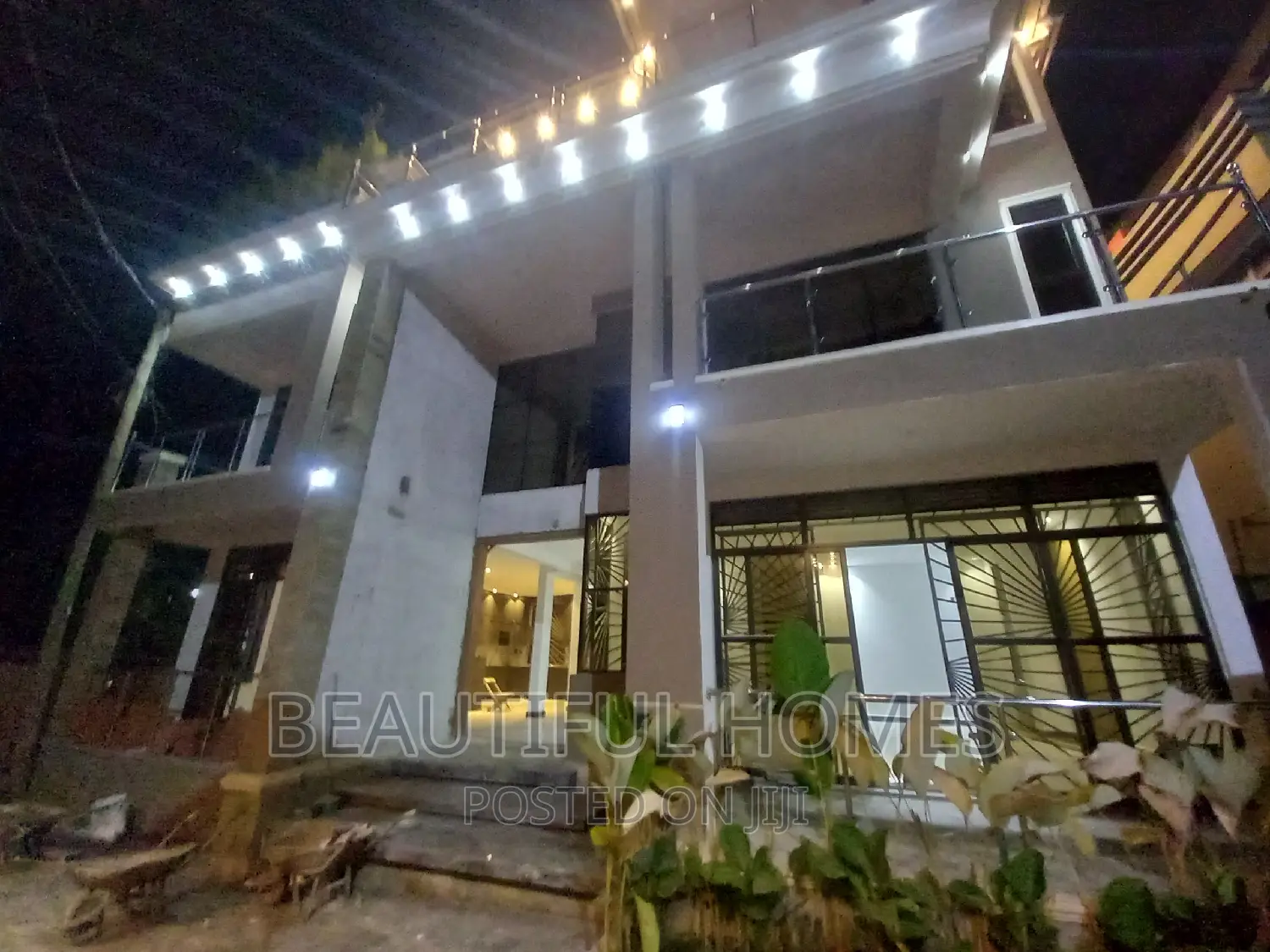 Furnished 6bdrm Mansion in Kyanja, Central Division for sale