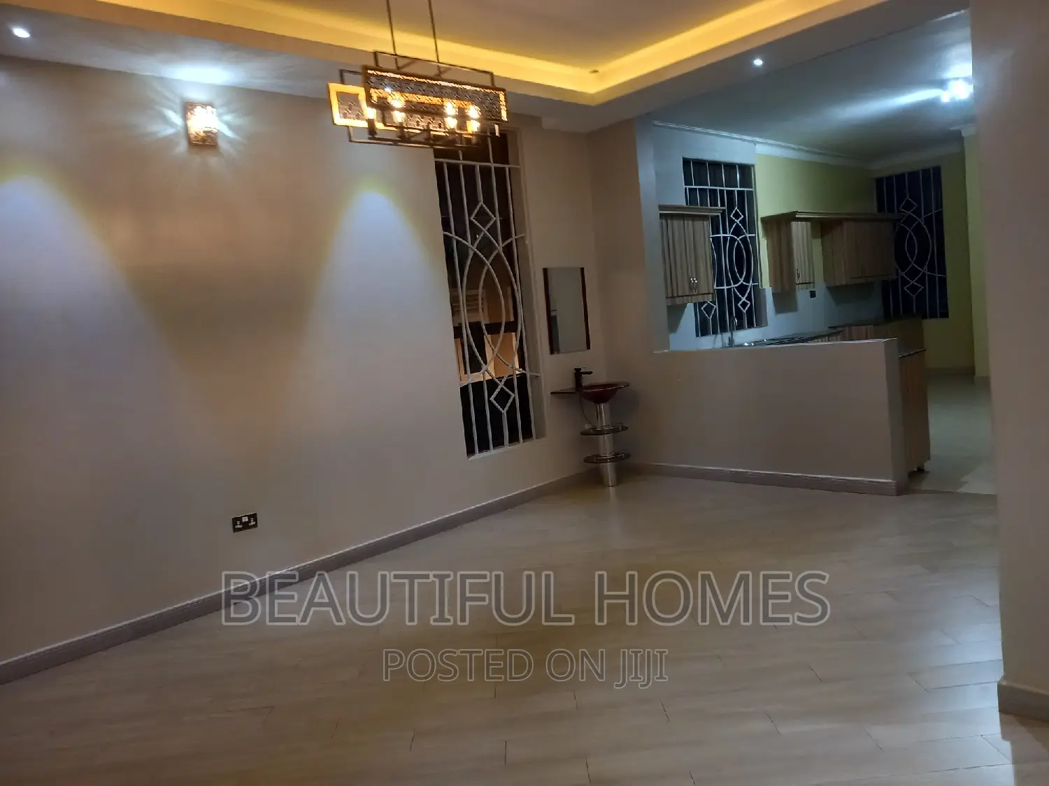 Furnished 7bdrm Mansion in Kyanja, Central Division for sale