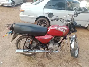 TVS HLX 125 2019 Red