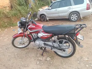 TVS HLX 125 2019 Red
