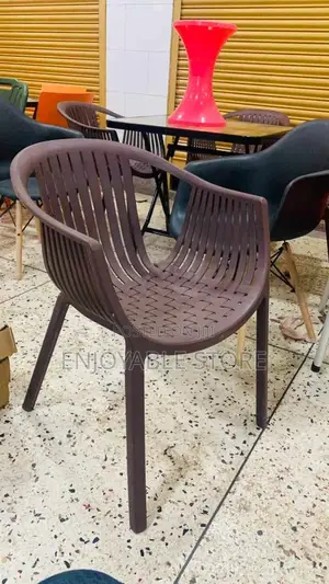 Restaurant Plastic Chairs