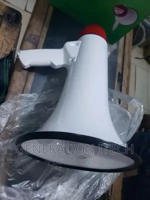 Megaphone CM-066 - Medium Size- Recording With Microphone
